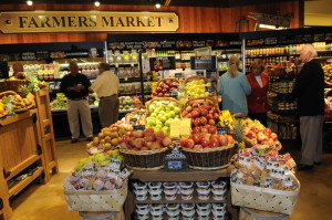 (091608 Plymouth, MA) The Market opens at Pinehills Tuesday, September16, 2008. Courtesy Photo