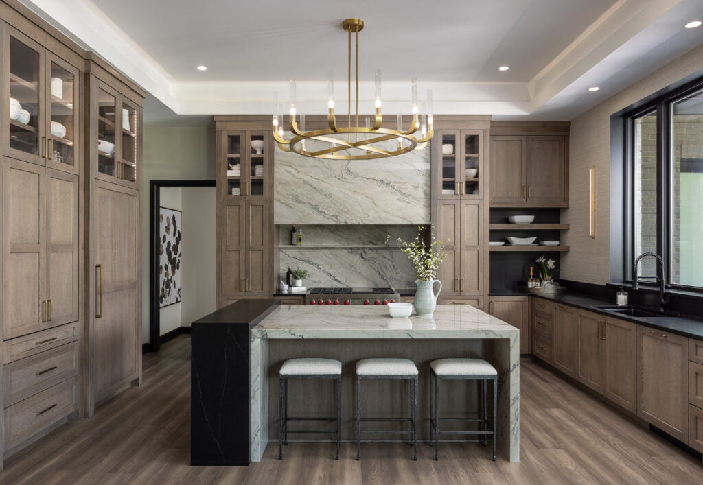 Luxury and Modern Indoor Kitchens